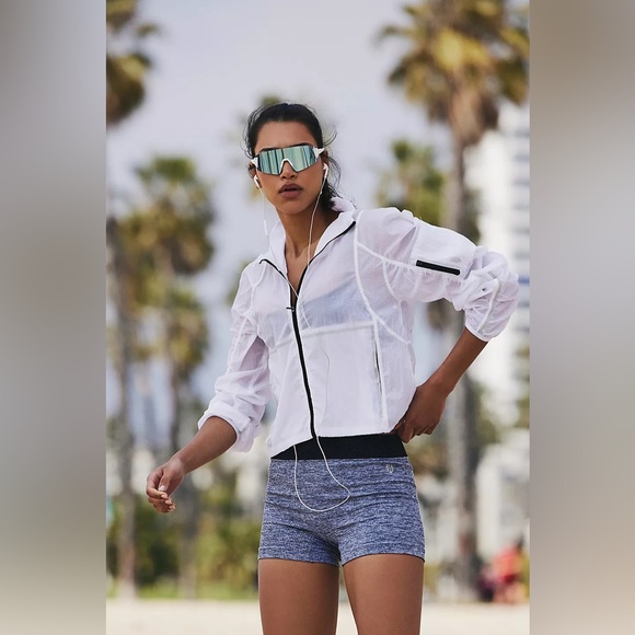 FREE PEOPLE Movement Great Escape Run Windbreaker NWOT (Black) - Picture 4 of 9